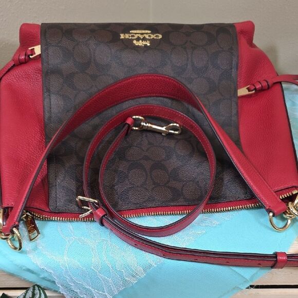 Coach Marlon Hobo In Signature Canvas With Wallet - Picture 12 of 16